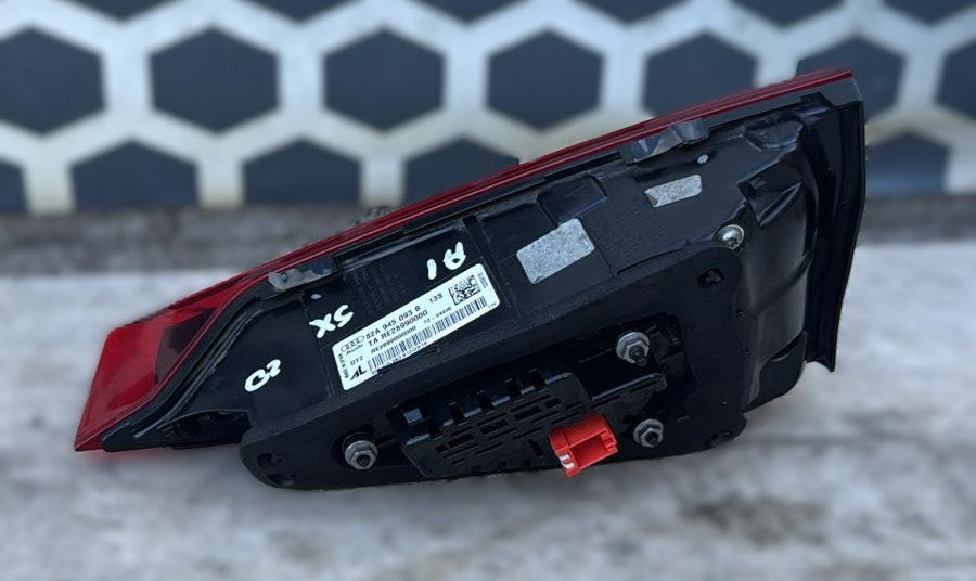 STOP FANALE LED POSTERIORE SINISTRO NTEGRATO NEL PORTELLONE AUDI A1 5 PORTE