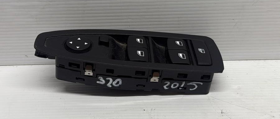 PULSANTIERA ANTERIORE SINISTRA BMW SERIE 3 F31 2011-2015 CODICE:9208109-03