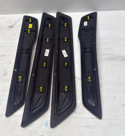 DAVANZALE RIVESTIMENTO PORTA ANT\POST DESTRA E SINISTRA BMW 320 2014