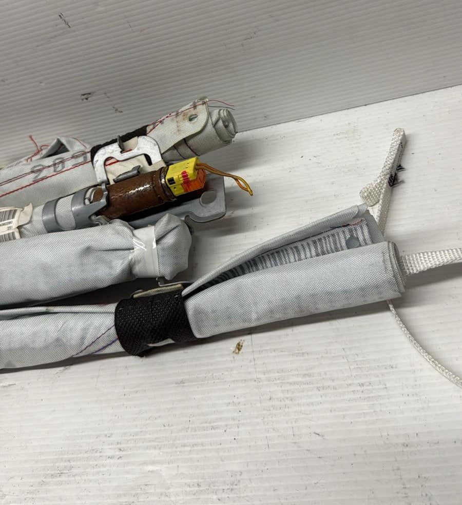 AIRBAG A TENDINA DESTRA PEUGEOT 2008\208 2012-2022 CODICE:9804092280