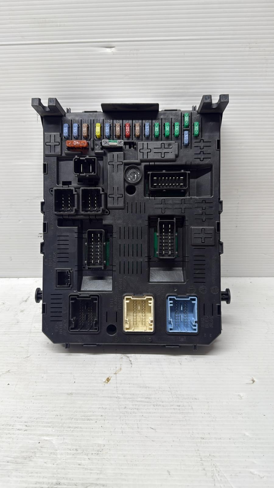 BODY COMPUTER MODULO CITROEN C4\C5 \ PEUGEOT 308 2012>  28120836-4