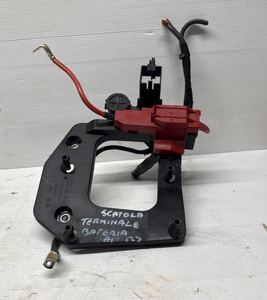 SCATOLA TERMINALE PORTABATTERIA ANTERIORE AUDI A1 2015 6C0 915 343 A