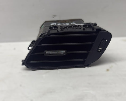 BOCCHETTA ARIA CRUSCOTTO DESTRA FORD FIESTA 7 SERIE 2017> H1BB-A018B08-AEW