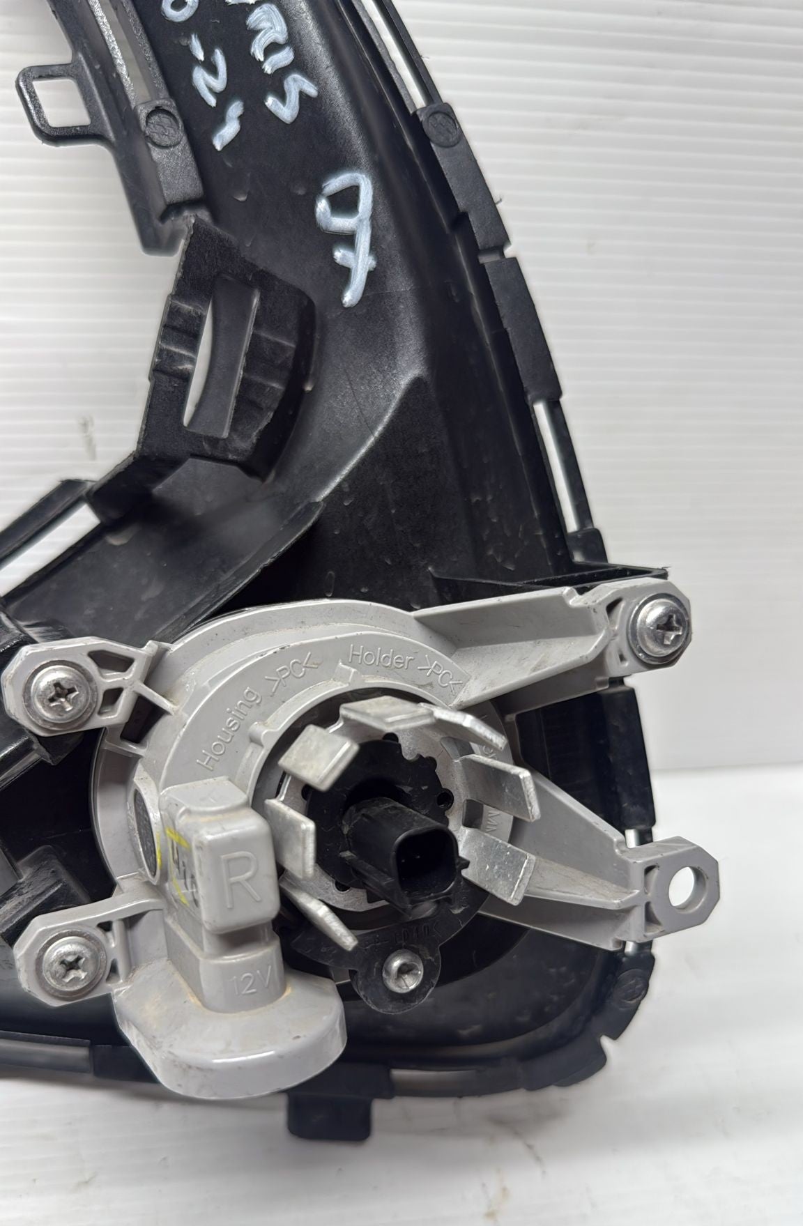 GRIGLIA FENDINEBBIA PARAURTI ANTERIORE DESTRO TOYOTA YARIS MK4 2020-2024