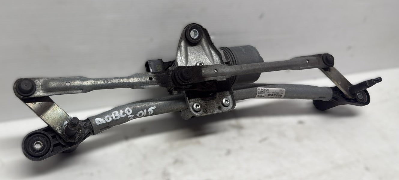 MOTORINO TERGICRISTALLO ANTERIORE FIAT DOBLO (2009-2022) 0390241564