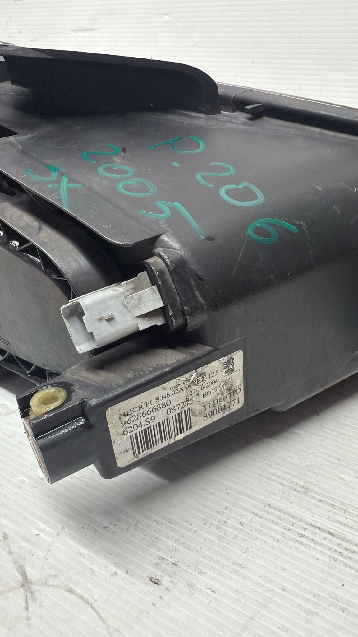 FARO FANALE ANTERIORE SINISTRO PEUGEOT 206 VAN 1.4 HDI CODICE:962866880