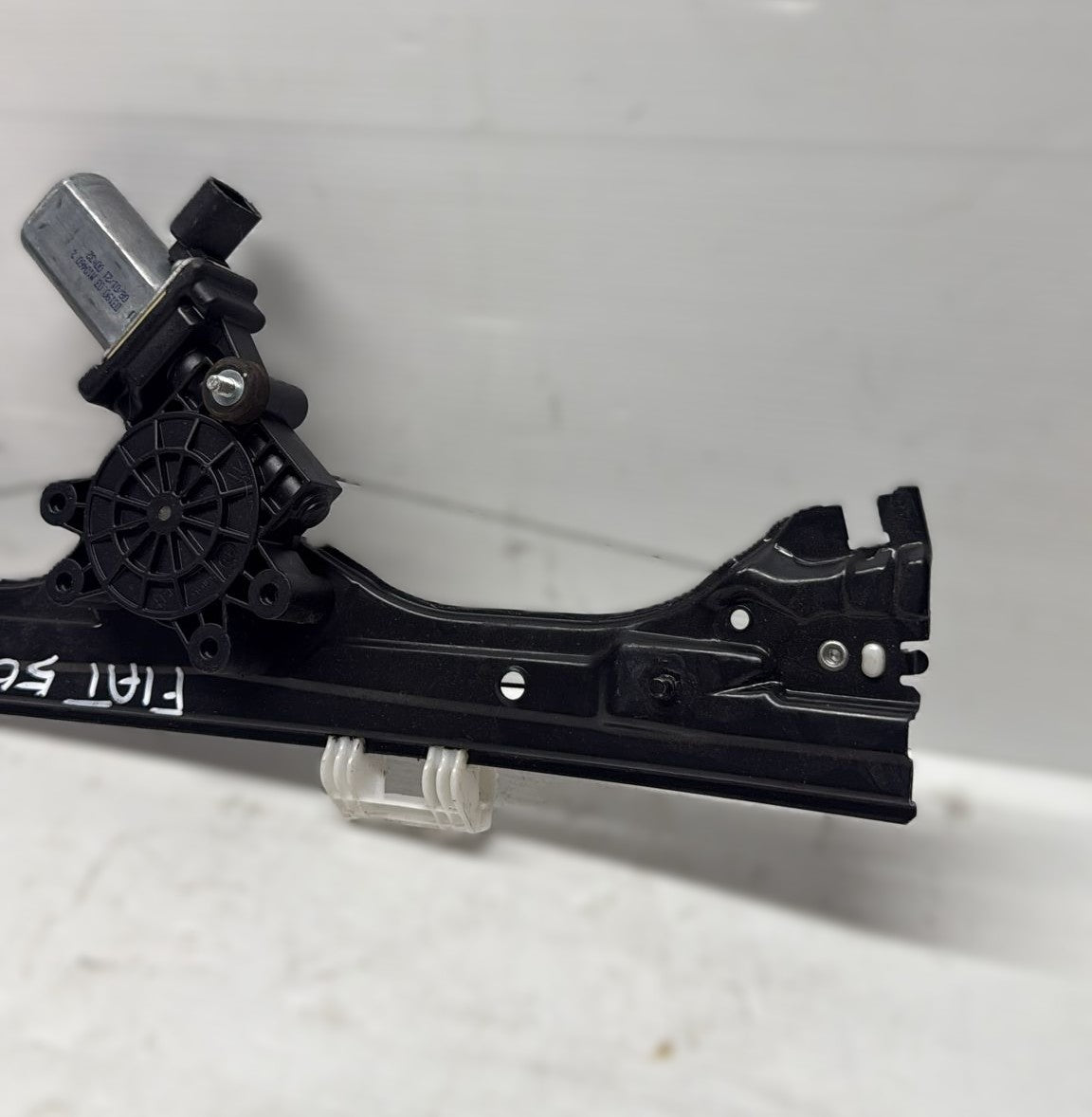 ALZAVETRI ELETTRICO SINISTRO FIAT 500 (2010 IN POI)