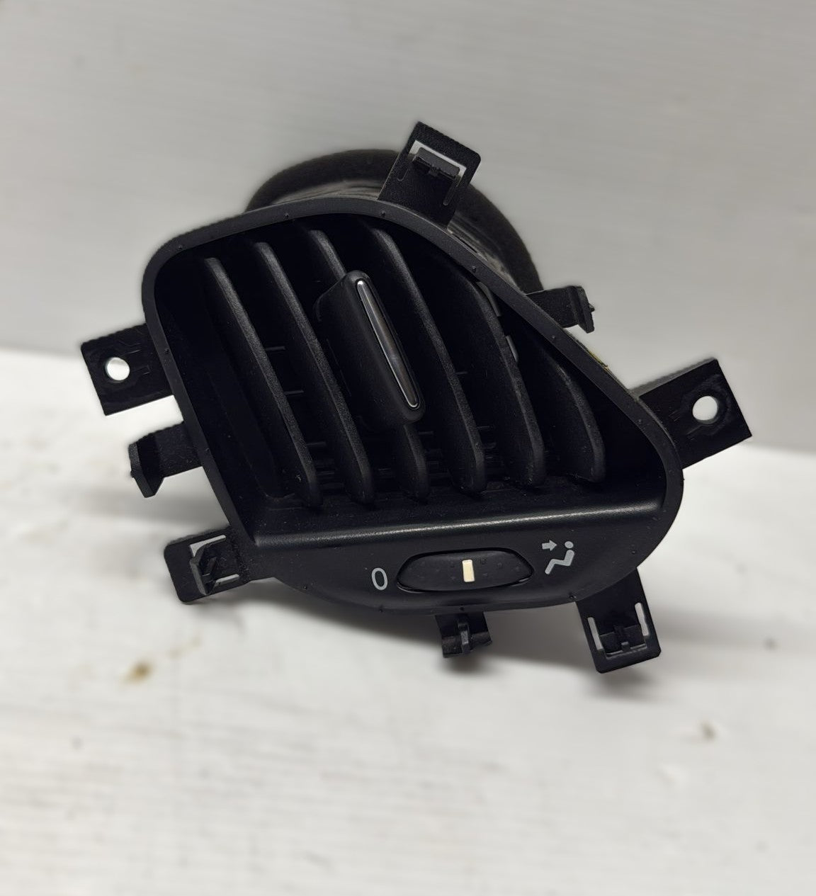 BOCCHETTA ARIA CRUSCOTTO LATO GUIDA FIAT DOBLO 2017 CODICE::07356159870