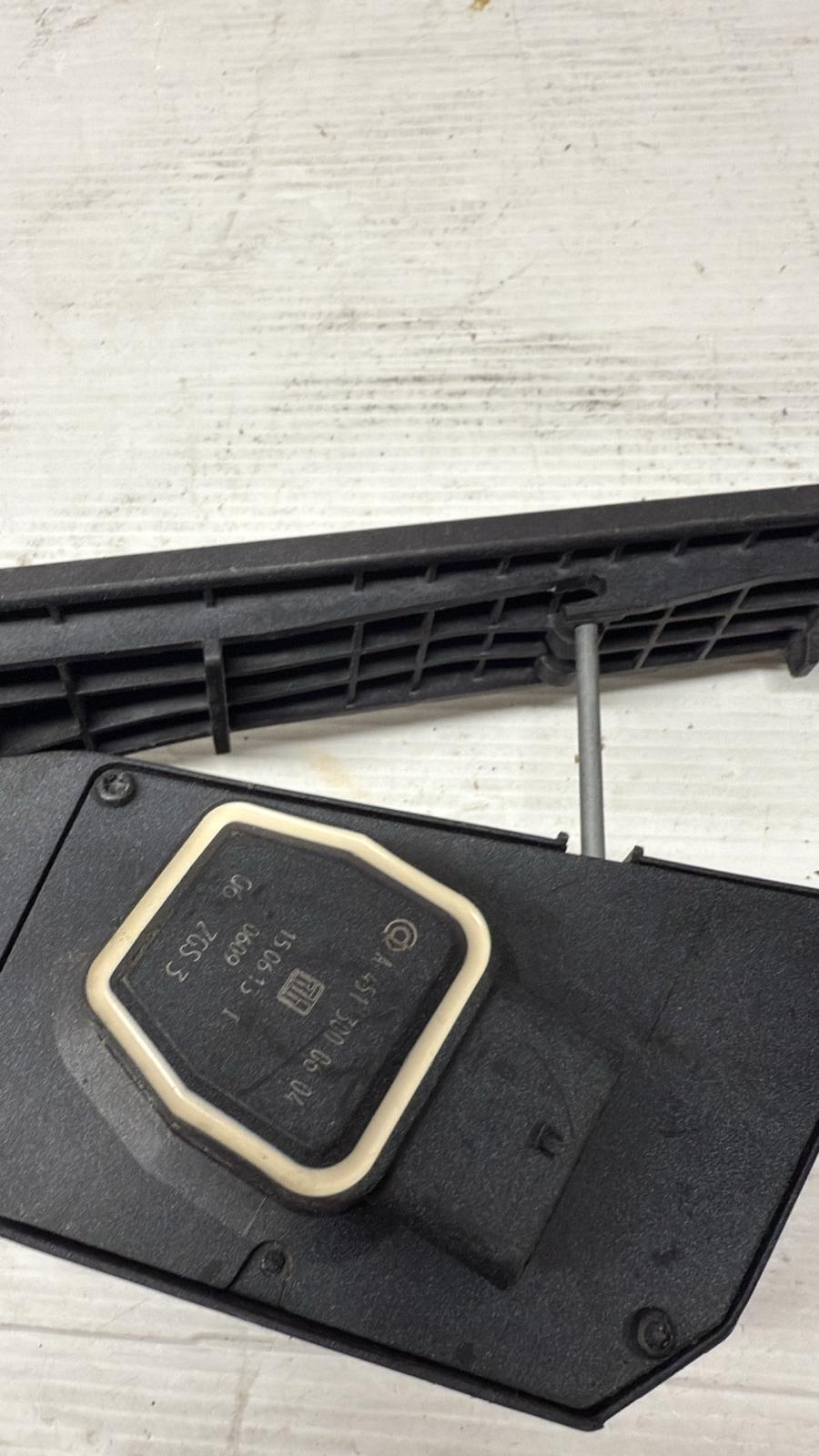 PEDALE ACCELERATORE SMART FORTWO 451 (2009-2015) BOSCH A4513000604