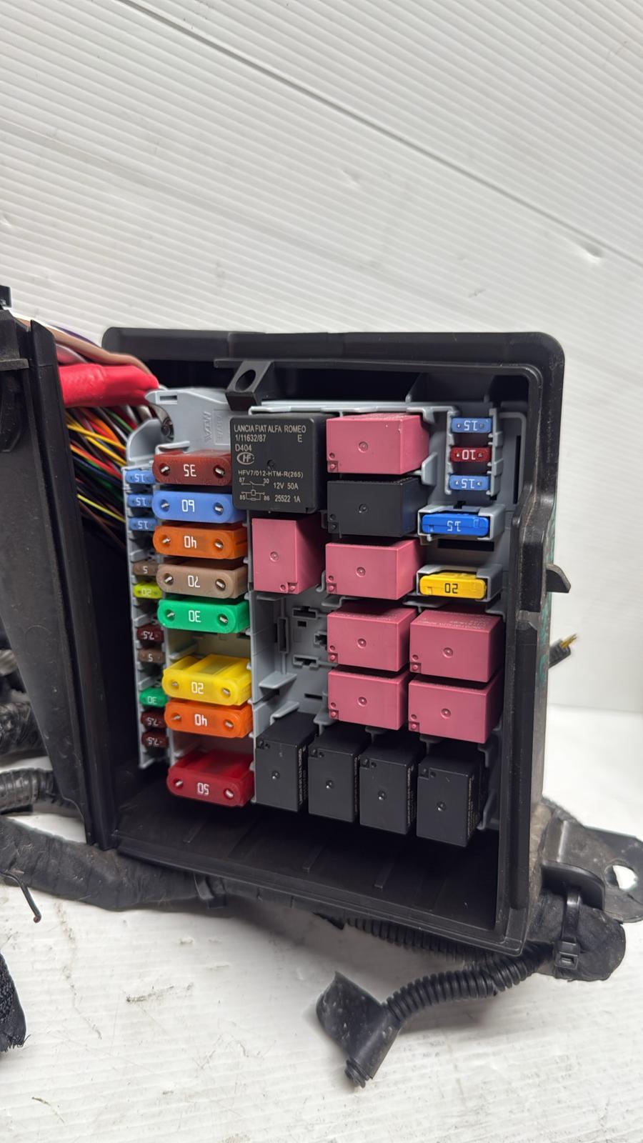 CENTRALINA PORTA FUSIBILI LANCIA YPSILON (2021)3° SERIE BENZINA/HYBRIDA