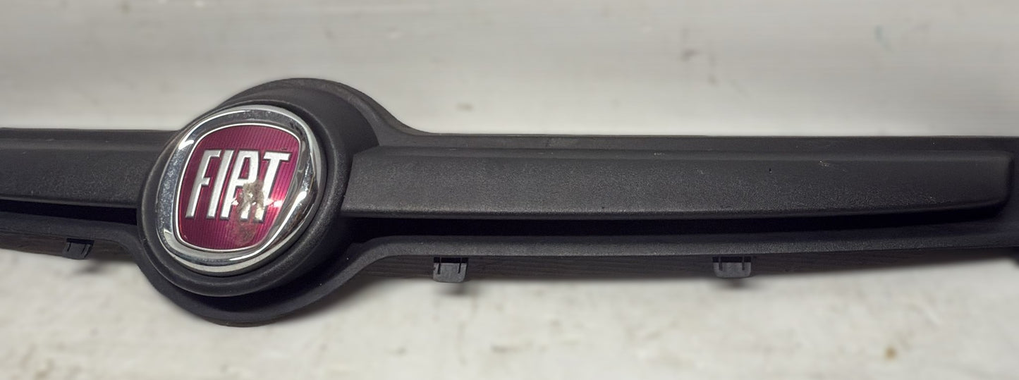 GRIGLIA ANTERIORE FIAT PANDA 3° SERIE (2012>) CODICE:735520656