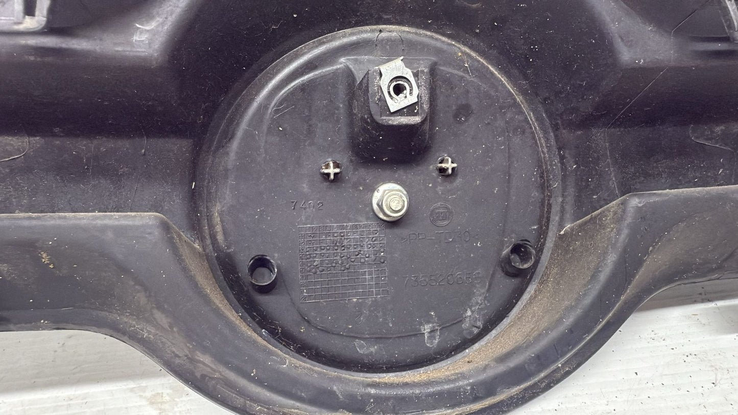 GRIGLIA ANTERIORE FIAT PANDA 3° SERIE (2012>) CODICE:735520656