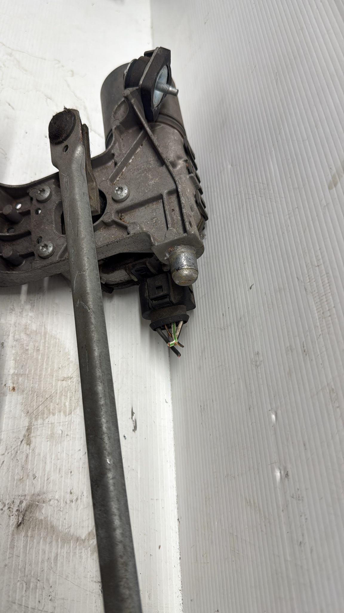 TIRANTI E MOTORINO DEL TERGICRISTALLO ANTERIORE FORD C-MAX 2010 3397020600