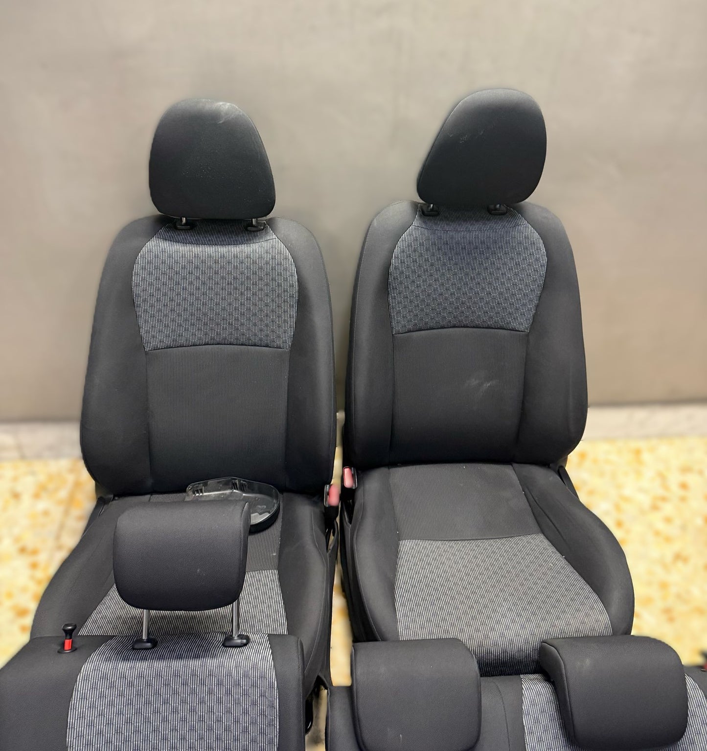 TAPPEZZERIA COMPLETA TOYOTA YARIS 2015