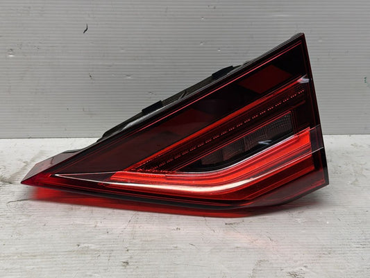 STOP FANALE FANALINO POSTERIORE PORTELLONE INTERNO DESTRO AUDI A1 2019>