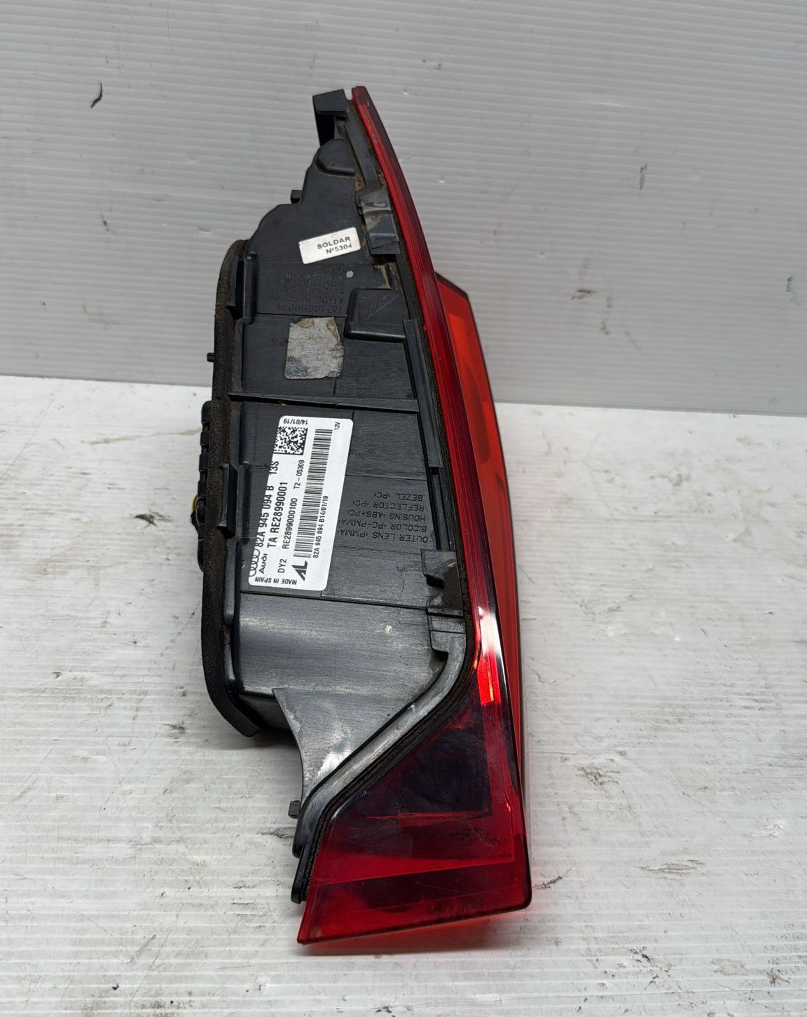 STOP FANALE FANALINO POSTERIORE PORTELLONE INTERNO DESTRO AUDI A1 2019>