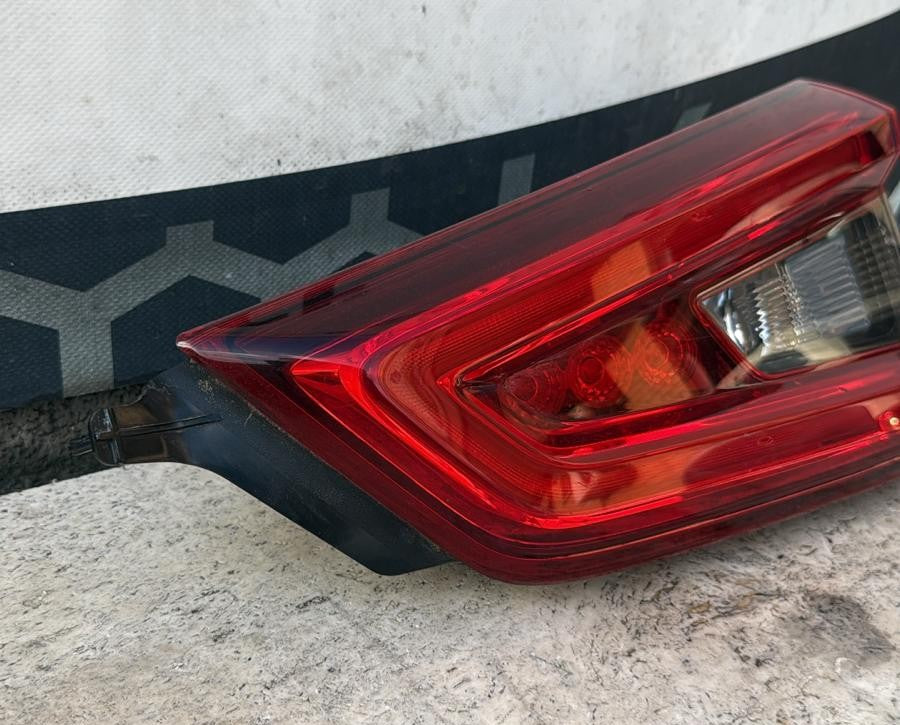 FANALE STOP LED POSTERIORE PORTELLONE DESTRO NISSAN QASHQAI(2017-2021)