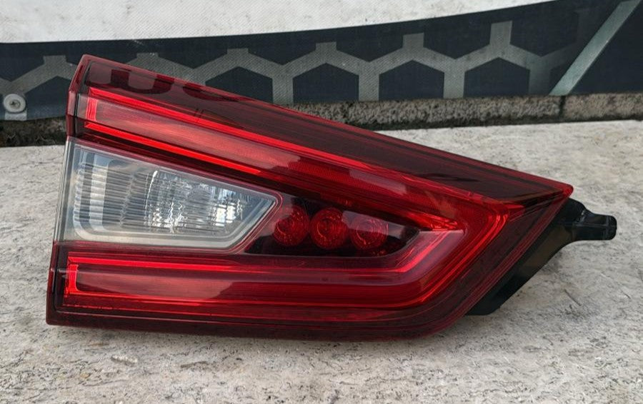 FANALE STOP LED POSTERIORE PORTELLONE SINISTRO NISSAN QASHQAI(2017-2021)