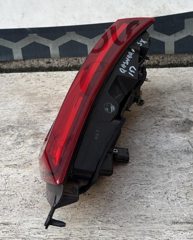 FANALE STOP LED POSTERIORE PORTELLONE SINISTRO NISSAN QASHQAI(2017-2021)