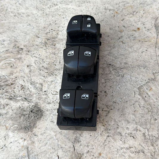 PULSANTIERA ANTERIORE SINISTRA NISSAN QASHQAI (2014-2021)