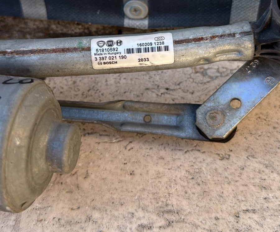 MOTORINO TERGICRISTALLI ANTERIORE TANDEM FIAT DOBLÒ ( 2012 ) COD: 3397021190