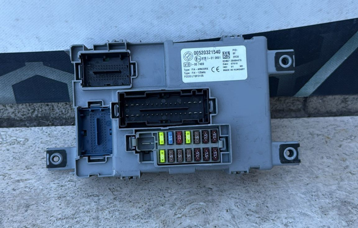 SCATOLA FUSIBILI FIAT DOBLO CARGO (2016) 1.3 DIESEL MULTIJET COD:00520321540