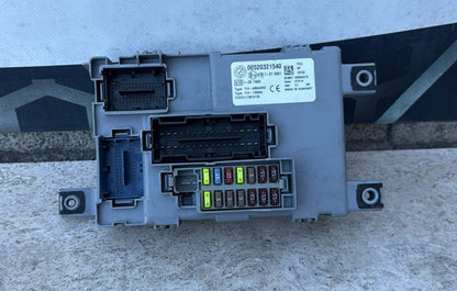 SCATOLA FUSIBILI FIAT DOBLO CARGO (2016) 1.3 DIESEL MULTIJET COD:00520321540