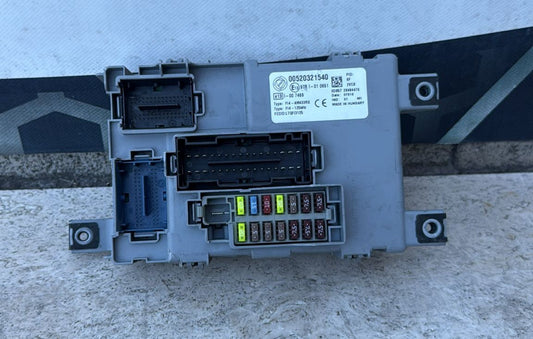 SCATOLA FUSIBILI FIAT DOBLO CARGO (2016) 1.3 DIESEL MULTIJET COD:00520321540