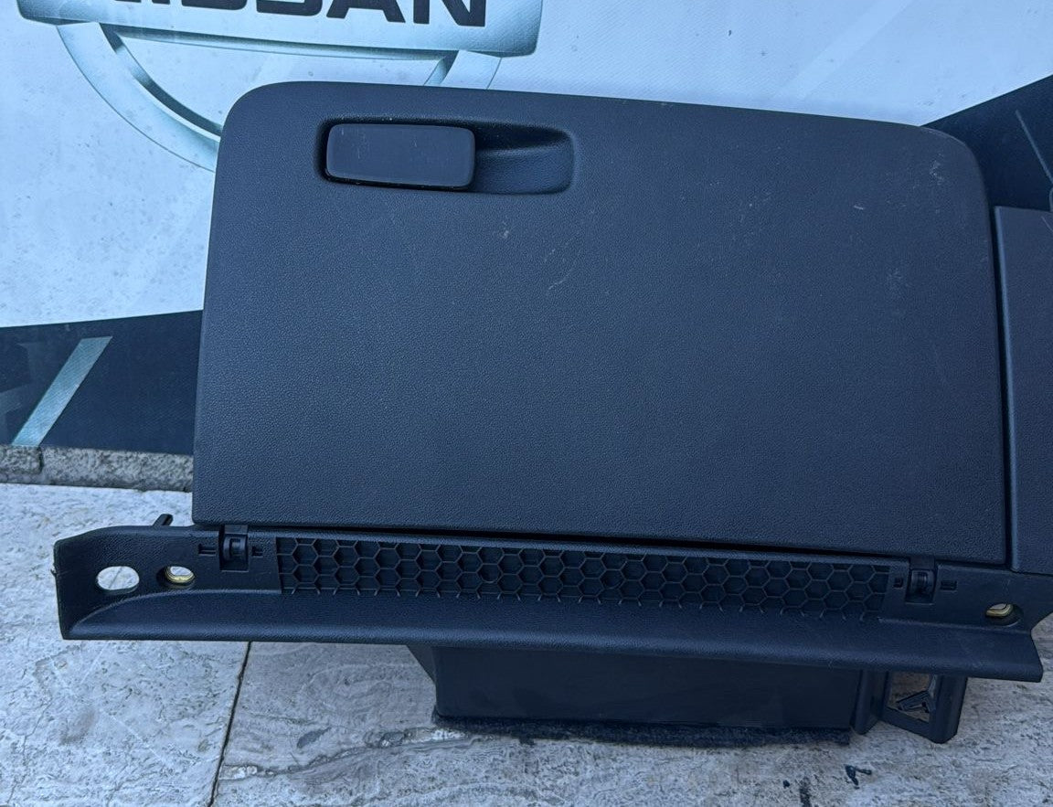 VANO CASSETTO PORTAOGGETTI AUDI A1 (2010>) COD:01510600000LL