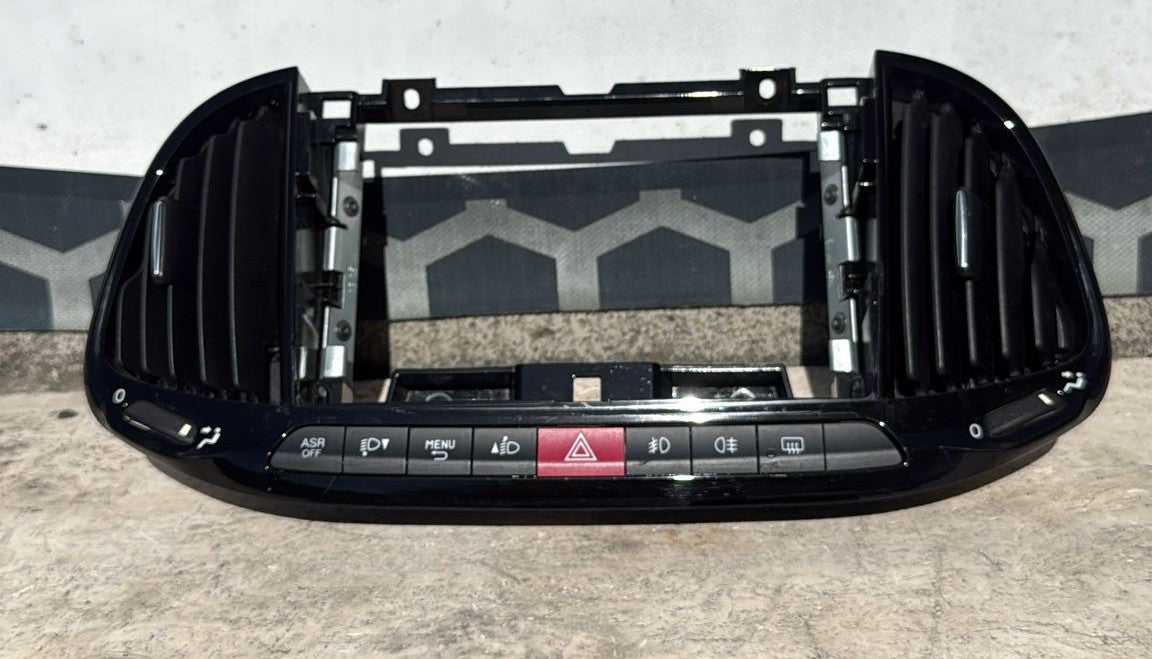 BOCCHETTA AERAZIONE CENTRALE NERA LUCIDA FIAT DOBLO(2017) COD:LS395550