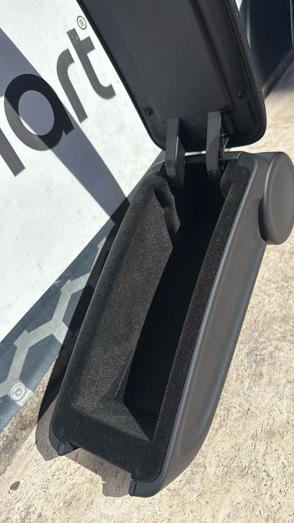 PORTAOGGETTI CENTRALE\BRACCIOLO\POGGIA BRACCIO AUDI A1 (2010>) 8X0864207