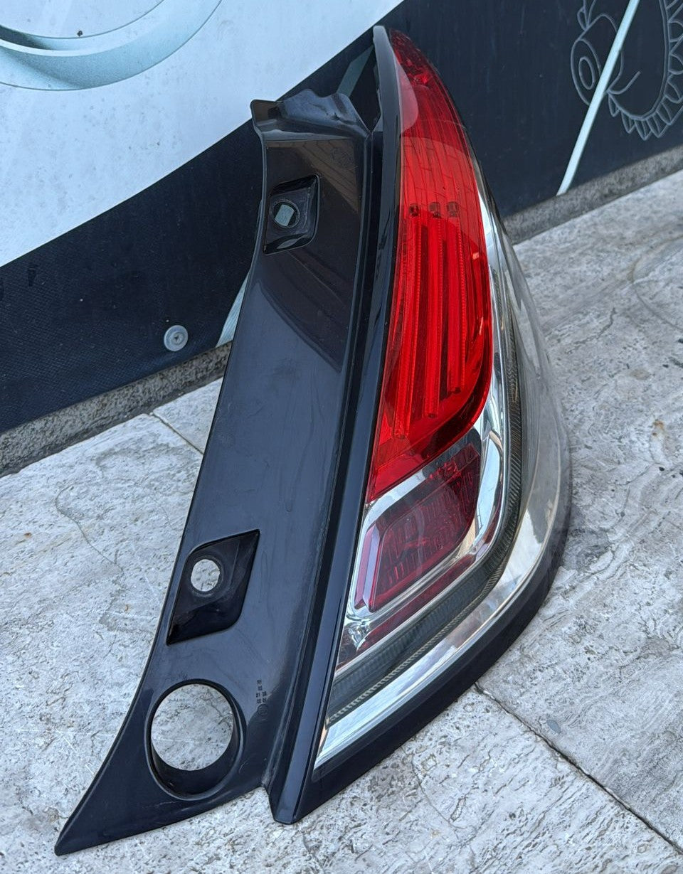 FANALE STOP POSTERIORE DESTRO LANCIA YPSILON(2013)