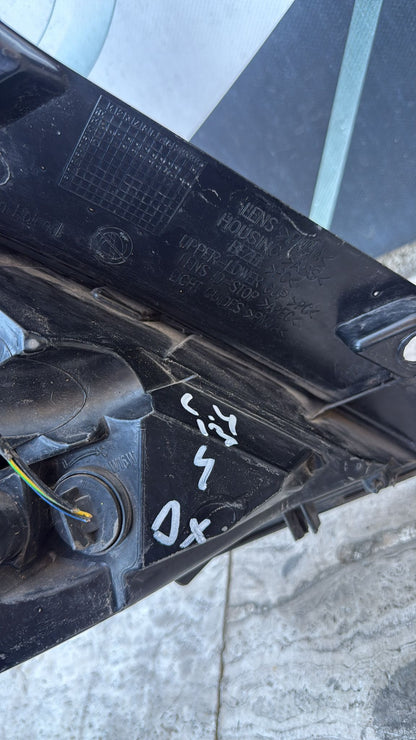 FANALE STOP POSTERIORE DESTRO LANCIA YPSILON(2013)