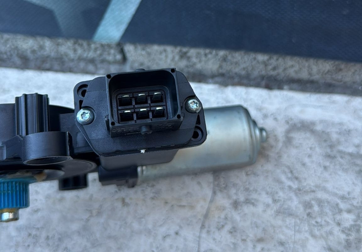 MOTORINO ALZACRISTALLI ANTERIORE DESTRO ALFA ROMEO GIULIETTA (2012>)