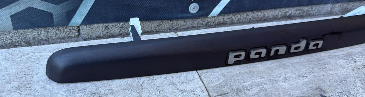 MANIGLIA APERTURA PORTELLONE CON LUCI TARGA E BLOCCHETTO FIAT PANDA(12-19)