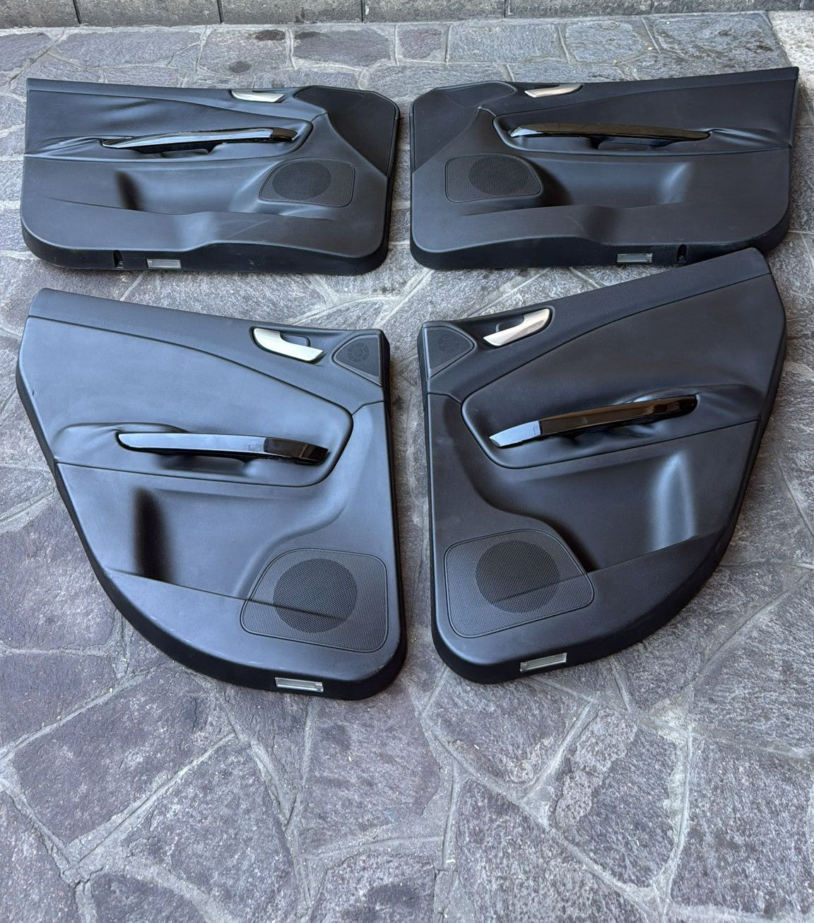 TAPPEZZERIA COMPLETA DI PANELLI ALFA ROMEO GIULIETTA (2010-2020)