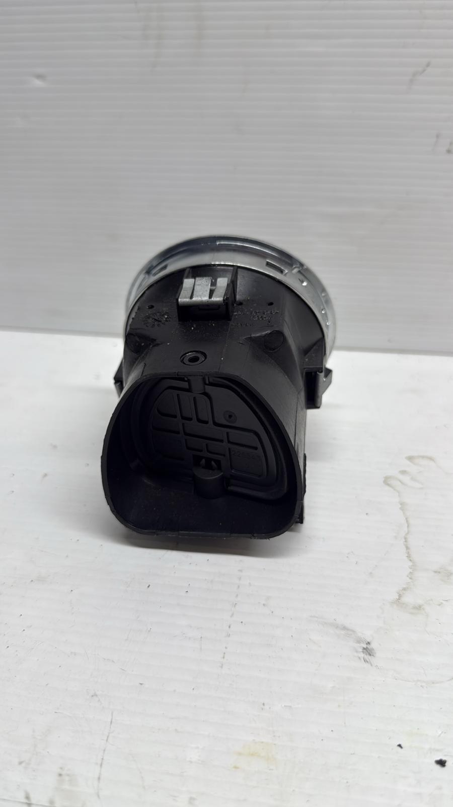 BOCCHETTA AERAZIONE FIAT 500 (2008-2016) COD:226614