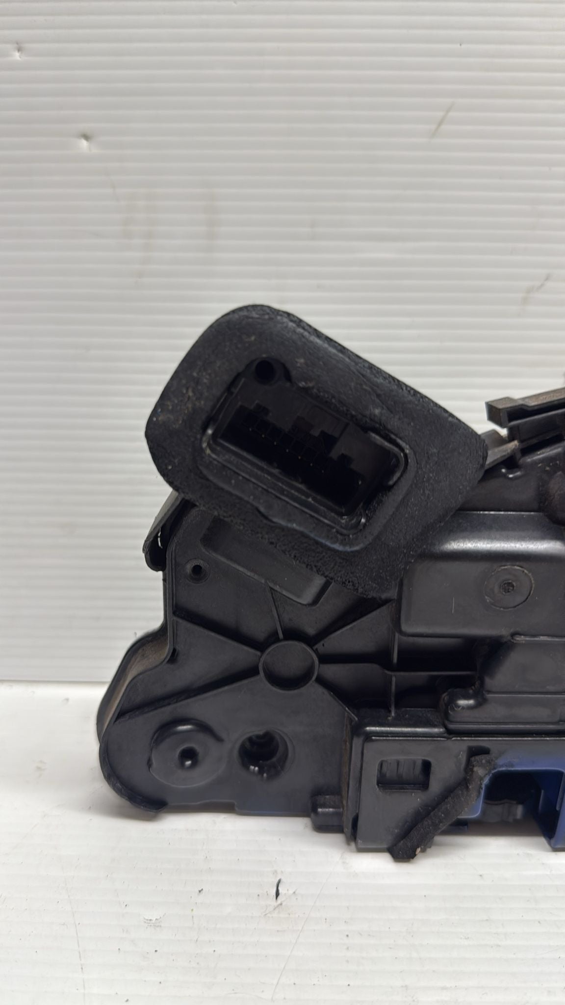 SERRATURA PORTA ANTERIORE SINISTRA VOLKSWAGEN GOLF VI (6) COD:5K1837015B