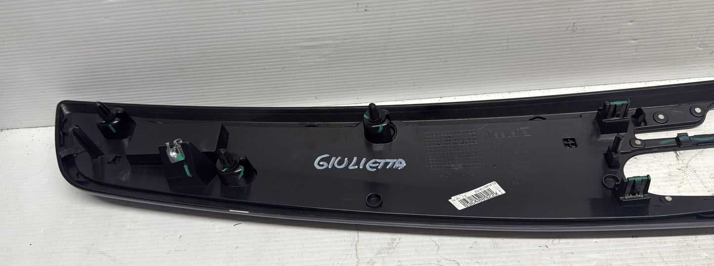 RIVESTIMENTO PORTAOGGETTI CRUSCOTTO ALFA ROMEO GIULIETTA 896400922X