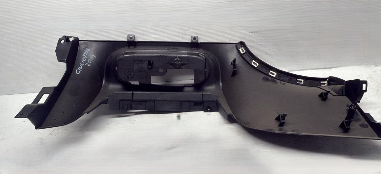 MASCHERINA RIVESTIMENTO CRUSCOTTO CENTRALE ALFA ROMEO GIULIETTA 2014