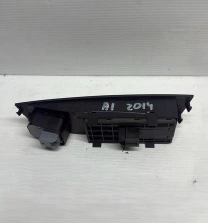 PULSANTIERA ALZAVETRO ANTERIORE SINISTRA AUDI A1\Q3 (2014) COD:8U0959851