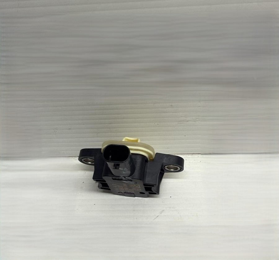 SENSORE AIRBAG VOLKSWAGEN POLO 1.4 55KW 5P DIESEL 5M (2015) COD:4H0955557