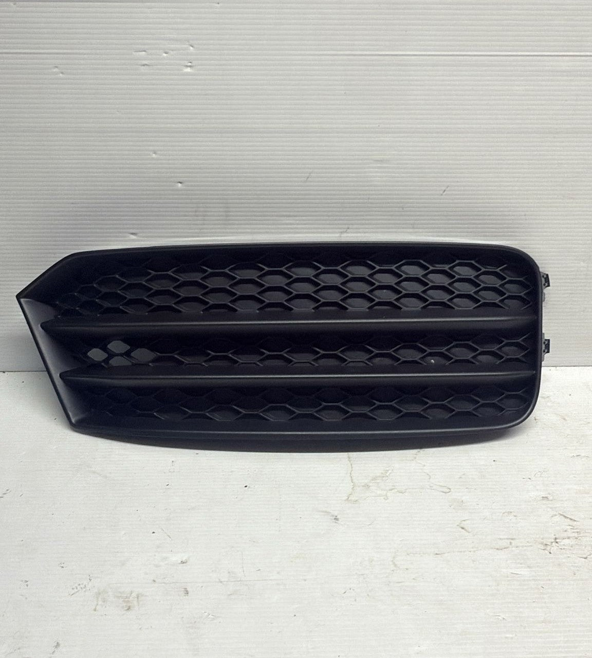 GRIGLIA DI COPERTURA DELLA GUIDA DELL'ARIA PARAURTI ANTERIORE DESTRO AUDI A1