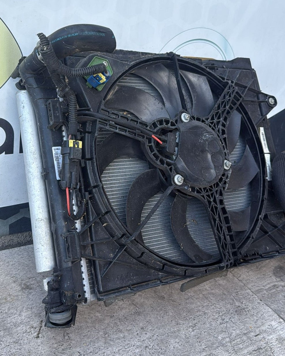 GRUPPO VENTOLA RADIATORE ACQUA CONDENSATORE FIAT 500 1.3 M-JET 95 CV