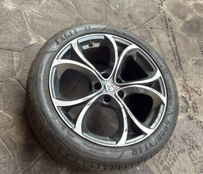 CERCHIO IN LEGA ALFA ROMEO GIULIA ( DAL 2016) ( HA QUALCHE GRAFFIO )