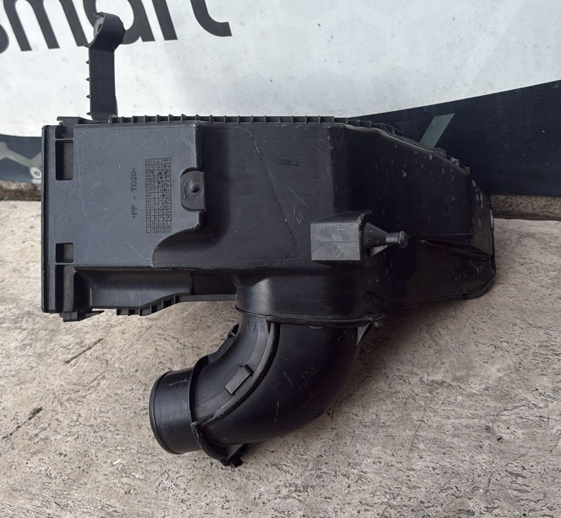 FILTRO ARIA RENAULT CAPTUR \ CLIO 2015 1.5 DIESEL COD: 165001258R ; H8201173592