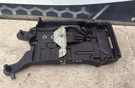 VASSOIO PORTA BATTERIA AUDI A1 2019 1.0 BENZINA COD: 2Q0915331