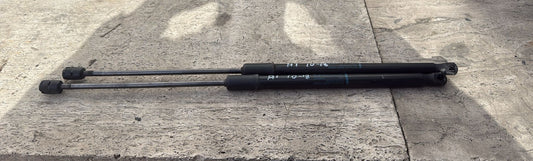 AMMORTIZZATORI BAULE / PORTE AUDI A1 2010-2018 COD:8X482755202S; 6284081