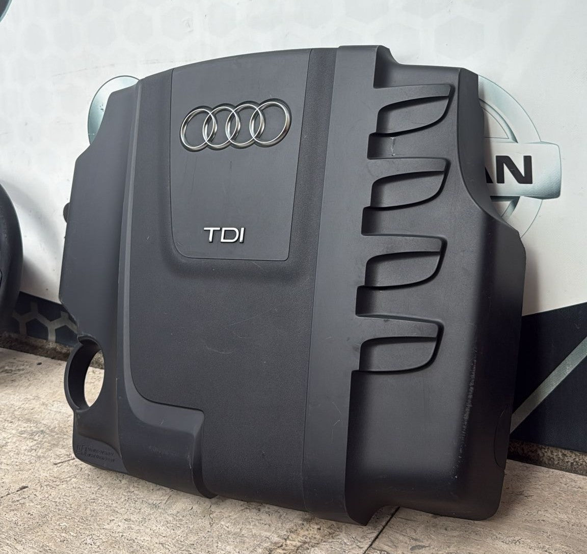 RIVESTIMENTO COVER COPRI MOTORE AUDI A4 B8 2.0 DIESEL COD:03L103925 07-16