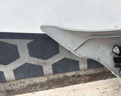 RIVESTIMENTO MONTANTE ANTERIORE SINISTRO AUDI A1 (2010-2018) COD:8X0867233A